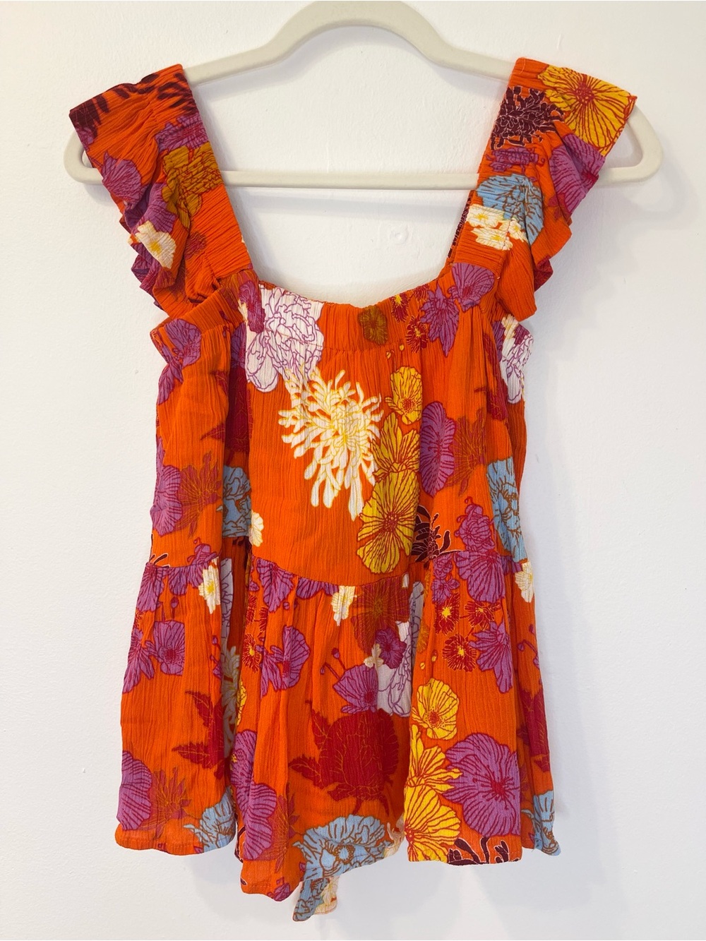 Bunulu Ruffled Floral Top in Orange Size Medium PTP 14”-18”
